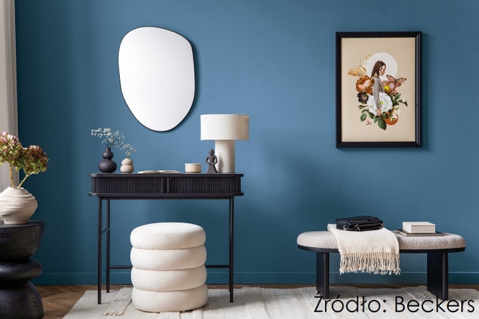 Zjawiskowy spokój, czyli wnętrza w nasyconym błękicie